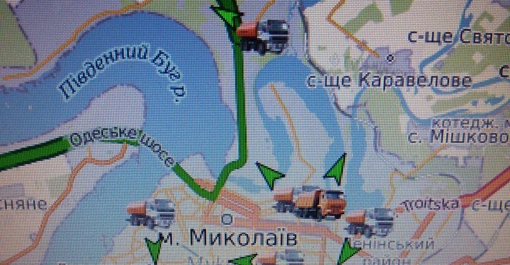 Техника «ЭЛУ автодрог» вышла на антигололедную обработку улиц Николаева