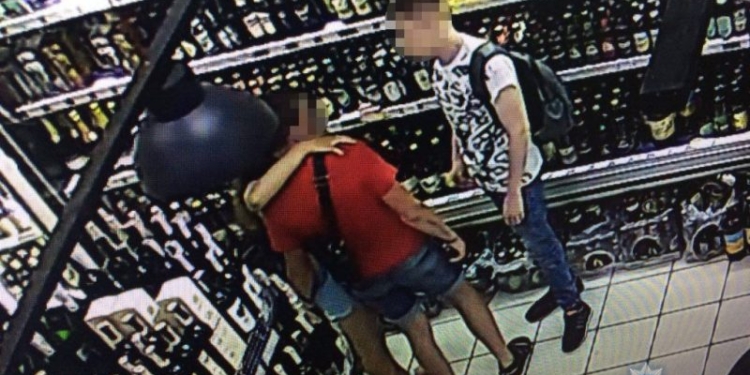 Резонансное дело об изнасиловании 12-летней девочки в Николаеве: один из обвиняемых во второй раз не явился в суд, теперь его явкой должен озаботиться прокурор