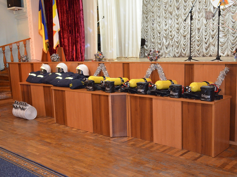 Спасатели Николаевщины получили «под елочку» новое пожарно-спасательное снаряжение 3