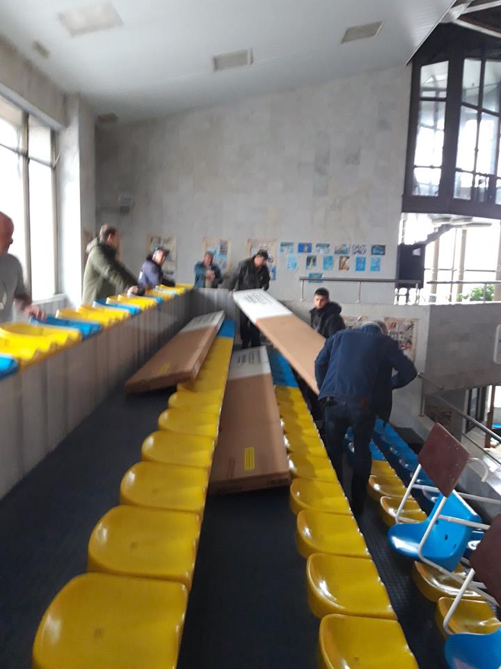 Еще один проект «Общественного бюджета-2018» в Николаеве завершен – в плавбассейн «Водолей» привезли новые трамплины 3
