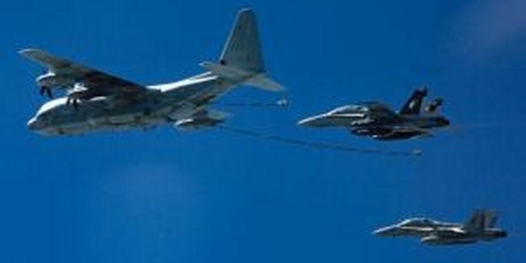 У берегов Японии столкнулись два американских военных самолета. Пока известно об одном выжившем