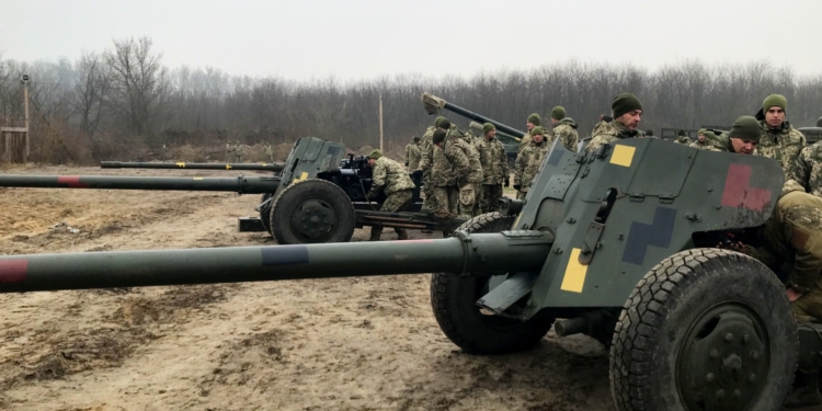 Николаевские морпехи начали учебные сборы с резервистами