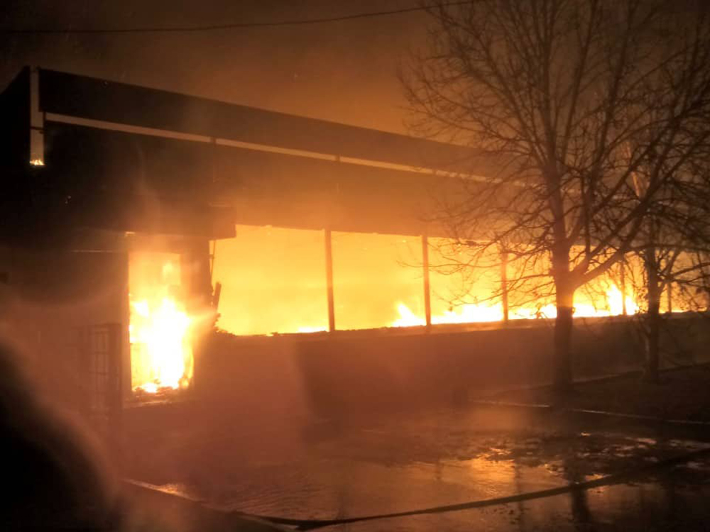 Ночью на Николаевщине сгорел магазин площадью 400 кв.м 3