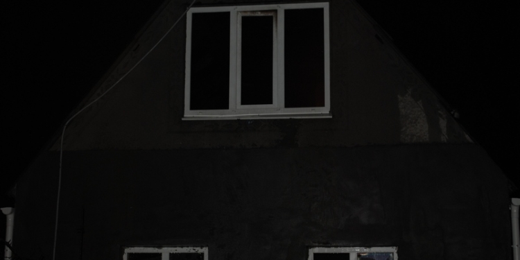 В Николаеве за сутки спасатели тушили и дачный домик, и жилой дом