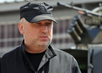 Украина снова отправит корабли через Керченский пролив. Интервью Турчинова ВВС