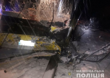 На Львовщине автобус разнес легковушку – четверо погибших