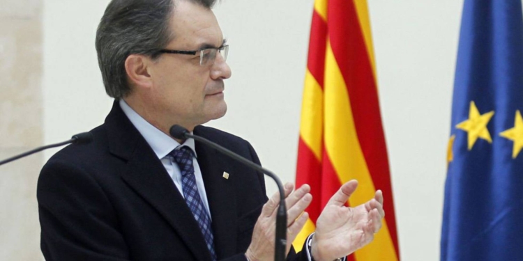 Суд смягчил приговор экс-главе правительства Каталонии