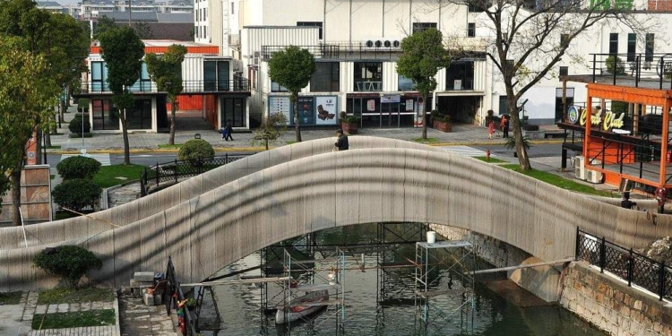 В Пекине открыли мост, напечатанный на 3D-принтере