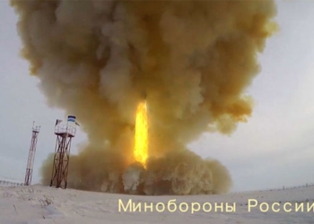 Минобороны РФ опубликовало видео пуска гиперзвуковой ракеты