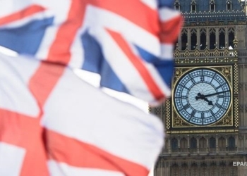 РФ и Британия договорились о возвращении дипломатов