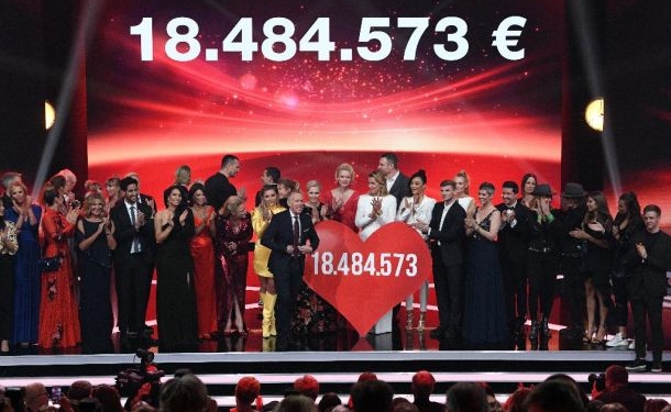 Братья Кличко помогли собрать 18 млн евро на благотворительном вечере