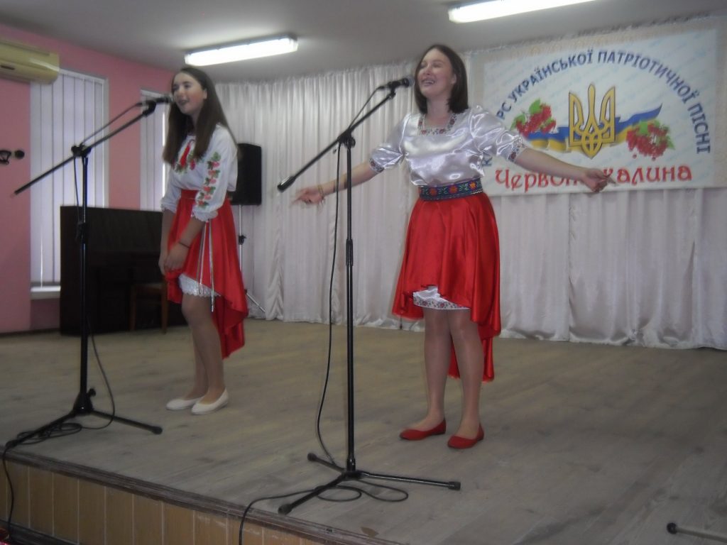 В Николаеве состоялся ХХІІ конкурс украинской патриотической песни "Червона калина" 9