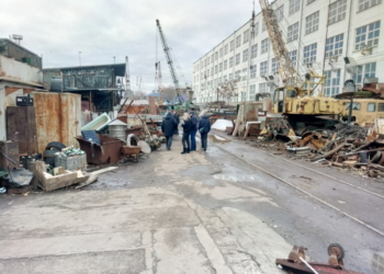 В Заводском районе провели проверку пунктов по приему металла. В одном из них обнаружили ворованные люки