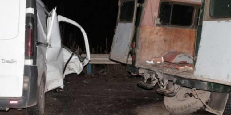 Под Херсоном столкнулись микроавтобусы – пятеро погибших