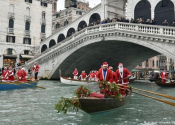 Туристов в Венеции ожидает новый налог – за возможность сойти на берег