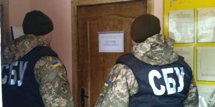 На Николаевщине чиновник территориального управления юстиции «погорел» на взятке в 2,5 тысячи гривен