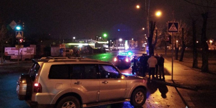 В Николаеве один водитель проигнорировал красный свет, а второй управлял автомобилем «под мухой». На перекрестке они «встретились»