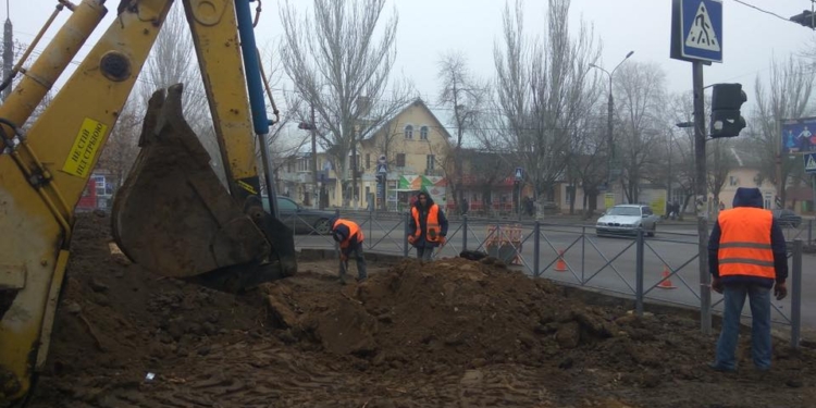 В Корабельном районе взялись за ремонт тротуаров и благоустройство ключевого перекрестка. Обещают, что будет красиво