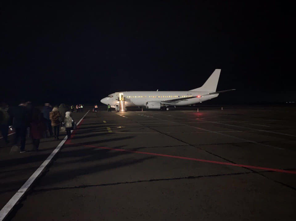 Рейс «Киев-Николаев» из-за тумана не смог сесть в Николаеве и вернулся в Жуляны 1