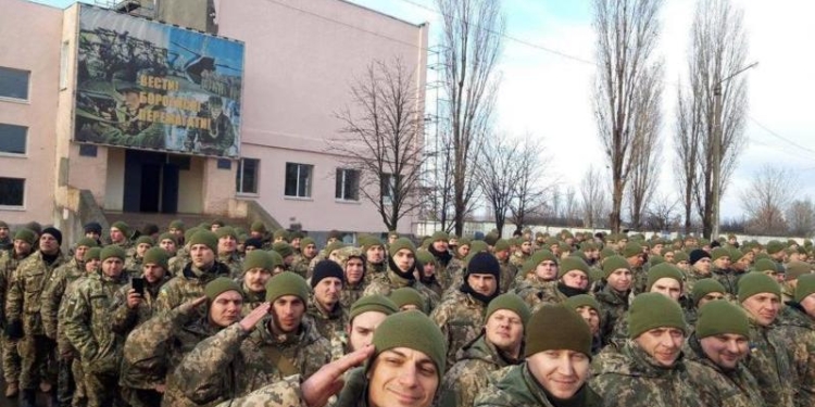 В Николаеве завершились учебные сборы морпехов с резервистами