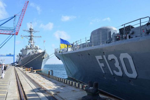Порошенко подписал закон, расширяющий вдвое зону контроля Украины в Черном море 1
