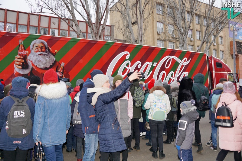 Свято наближається. Когда приезд грузовика в Николаев стал культурным событием 11