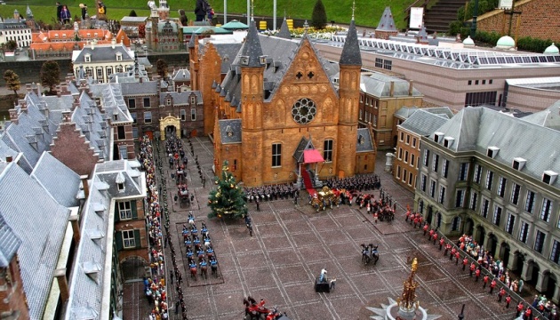 Нидерланды устроят грандиозное новогоднее шоу под стенами парламента 1