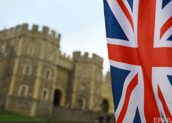 СМИ: Британия утвердила черный список олигархов, связанных с Кремлем