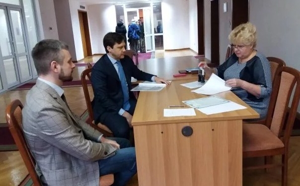 Первый официальный: экс-министр экологии подал свои документы на регистрацию кандидатом в Президенты