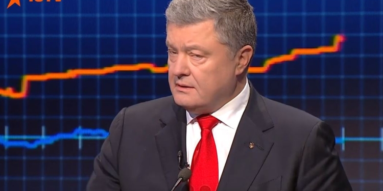 Порошенко выступил в “Свободе слова”, Денисова потеряла сознание