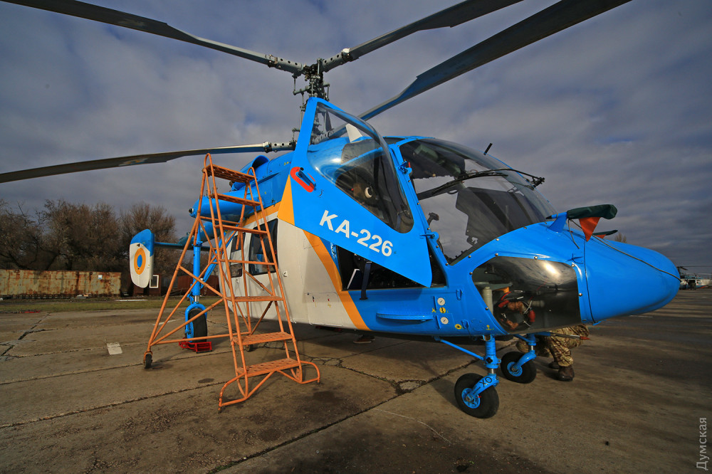Николаевские военные авиаторы совершили первые полеты на новом вертолете Ка-226 9