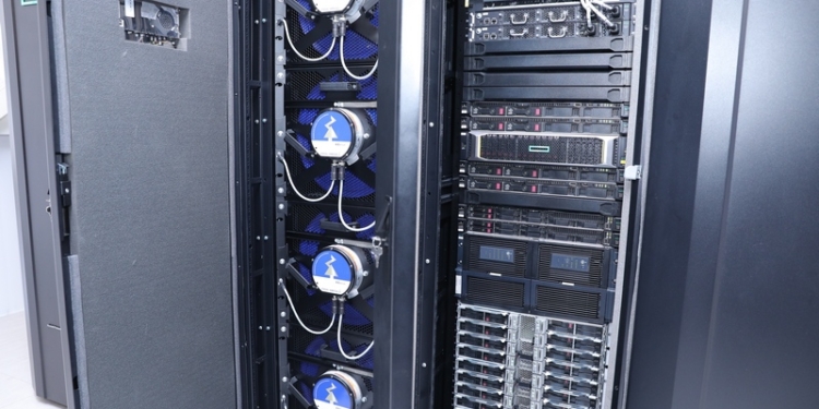 В КБ “Южное” запустили уникальный компьютер производительностью 300 триллионов операций в секунду