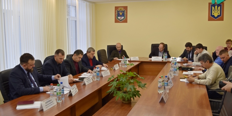 Депутаты Николаевского облсовета поспорили с вице-губернатором из-за микропроектов местного развития