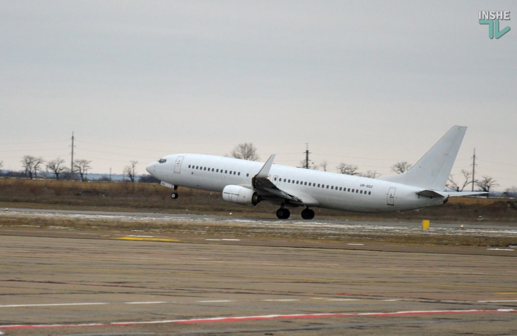 Возобновились первые авиарейсы между Украиной и Польшей 1