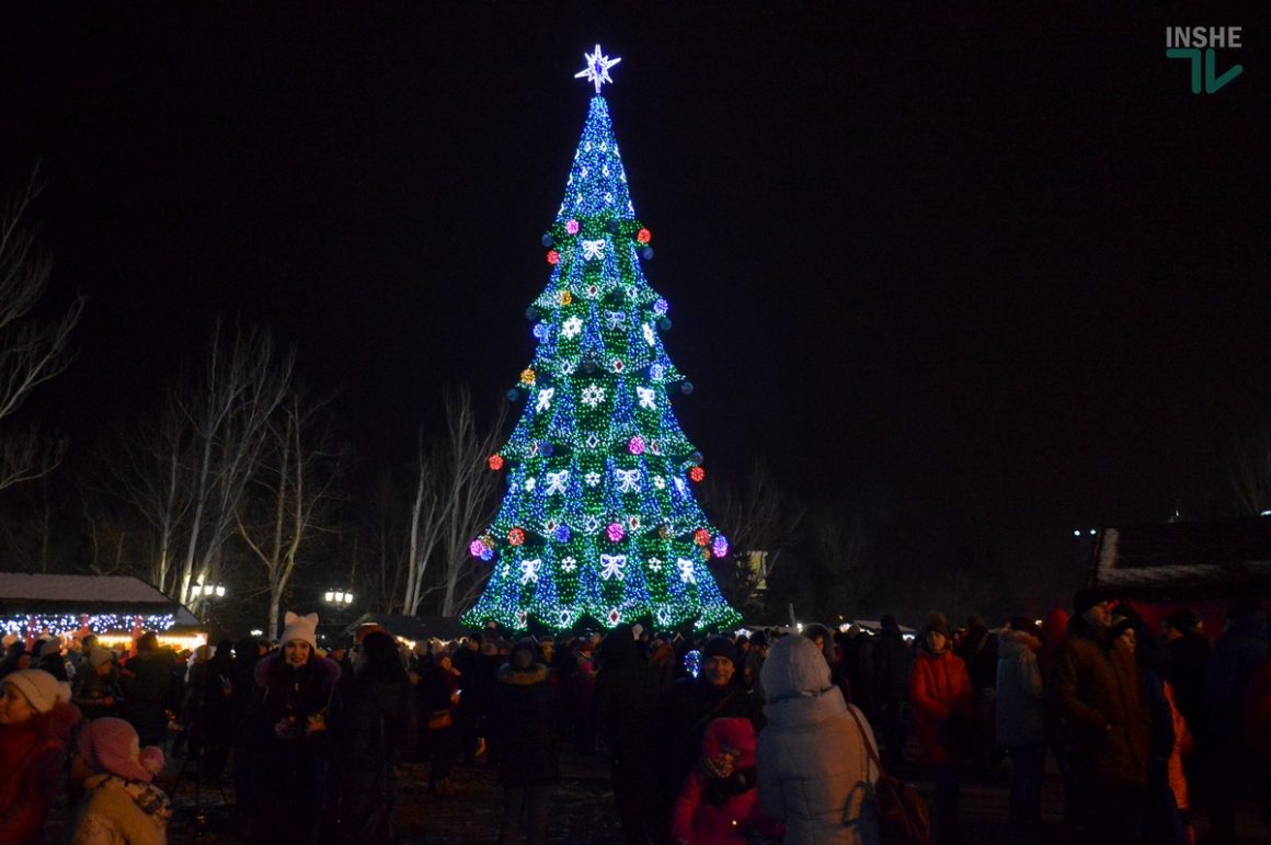 «Николаевская елка 2019»: на Соборной площади зажгли Главную городскую елку 25