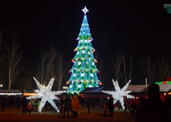 «Николаевская елка 2019»: на Соборной площади зажгли Главную городскую елку