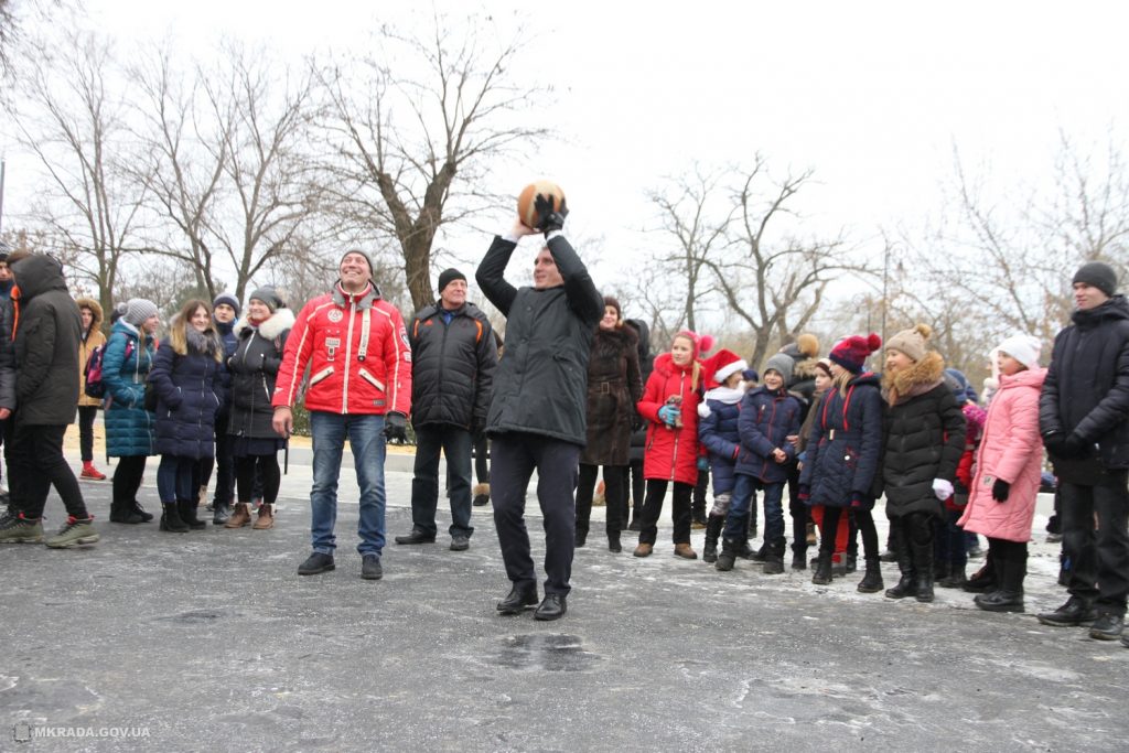 В Николаеве открыли спортивно-развлекательную площадку «Котигорошко», которая обошлась в 800 тысяч гривен 5