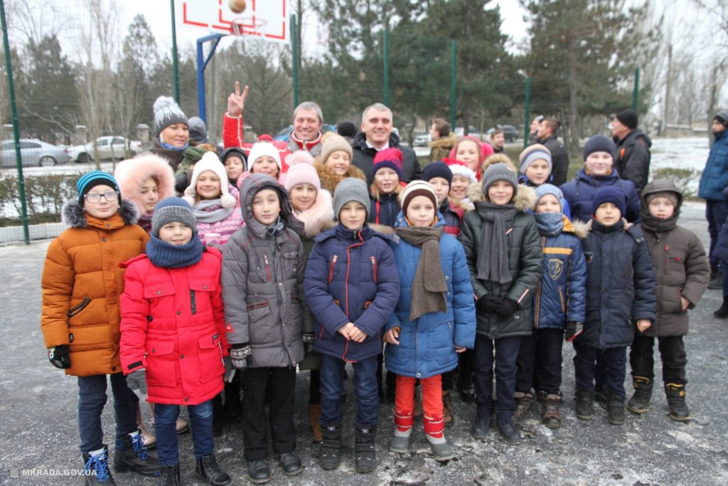 В Николаеве открыли спортивно-развлекательную площадку «Котигорошко», которая обошлась в 800 тысяч гривен 7