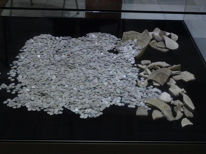 В Болгарии заключенные в тюрьме нашли древний клад 5