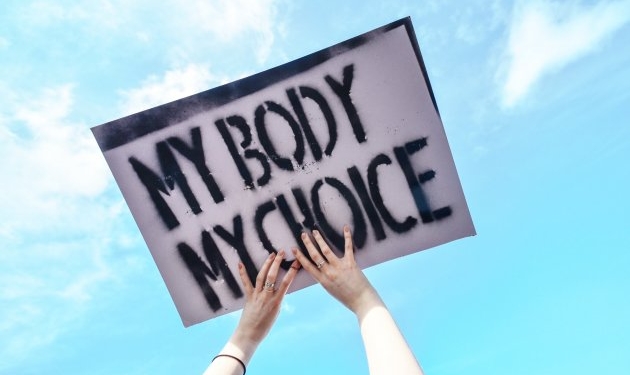 Парламент Ирландии легализовал аборты