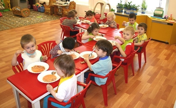 В Житомире воспитательница детсада крала у детей золотые украшения