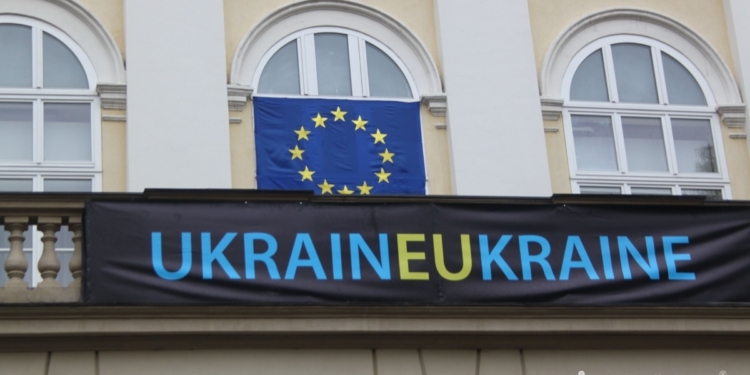 Первый транш есть. ЕС перечислил Украине 500 млн. евро