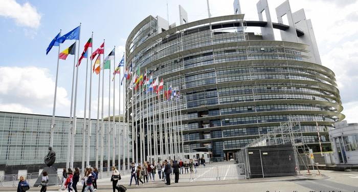 Закрыть доступ судам РФ в случае блокировки Азовского моря. Что еще в отчете Европарламента по Украине