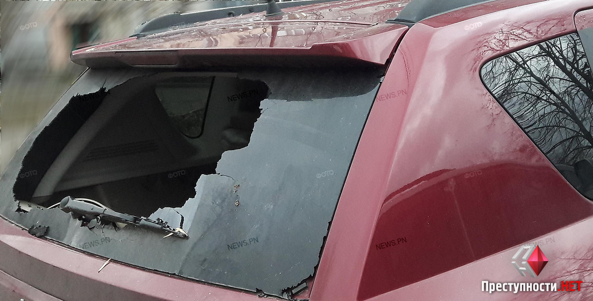 В Николаеве неизвестные украли из машины новогодние подарки для детей на 20 тысяч гривен