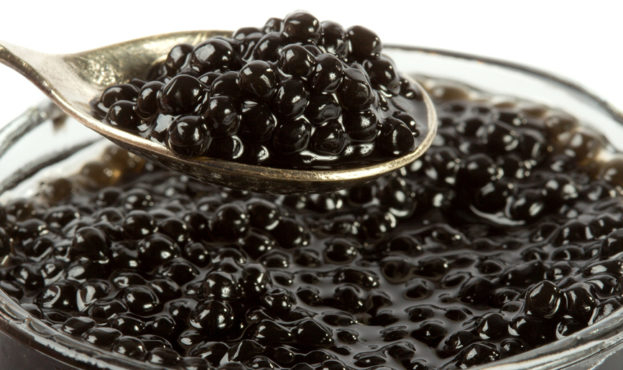 Беда. Украинский рынок заполонила китайская низкокачественная черная икра по $300 за килограмм