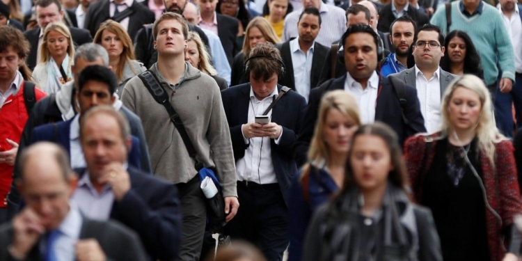 Есть куда расти. Половина  работающих в мире –  работают нелегально