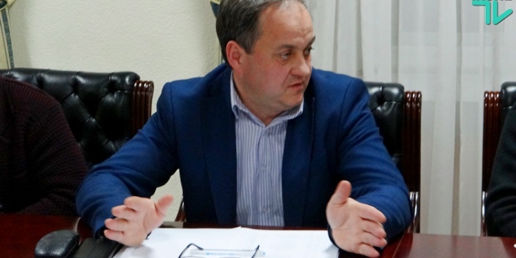 О перевозках с политическим привкусом: в Вознесенске депутат от БПП обвиняет мэра в лоббировании интересов «Вознесенскавтотранс», мэр Луков называет обвинителя «черным перевозчиком»