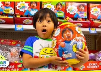 Forbes составил рейтинг самых высокооплачиваемых видеоблогеров. Его возглавил семилетний мальчик