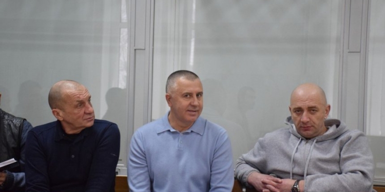 Прокуратура смягчила обвинение по делу “ОПГ Наума” все трем фигурантам