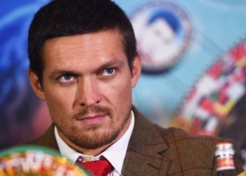 Украинский боксер Усик: «Если пойдут захватывать Лавру – встану на сторону монахов»